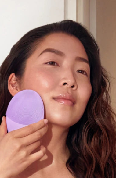 FOREO LUNA™ 4 - Brosse Nettoyante Intelligente & Raffermissante visage