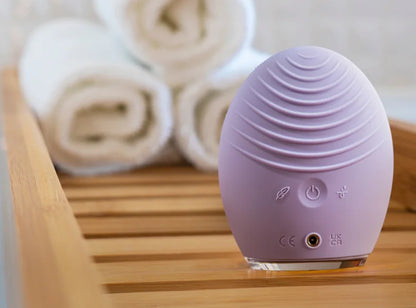 FOREO LUNA™ 4 - Brosse Nettoyante Intelligente & Raffermissante visage