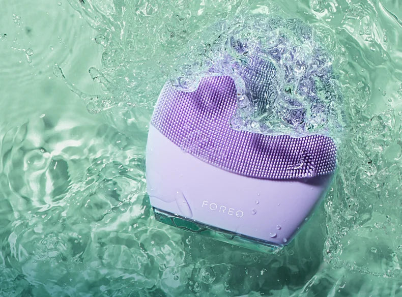FOREO LUNA™ 4 - Brosse Nettoyante Intelligente & Raffermissante visage