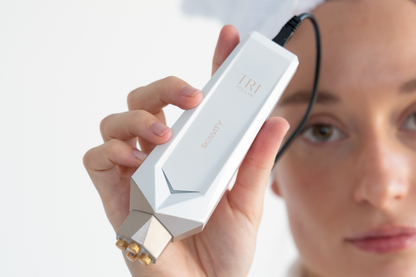 Tripollar Aura - Soin complet: Radiofréquence Multi-RF + LED rouge + DMA (Dynamic Muscle Activation)
